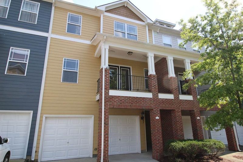 251 Broadgait Brae Rd, Cary, NC 27519