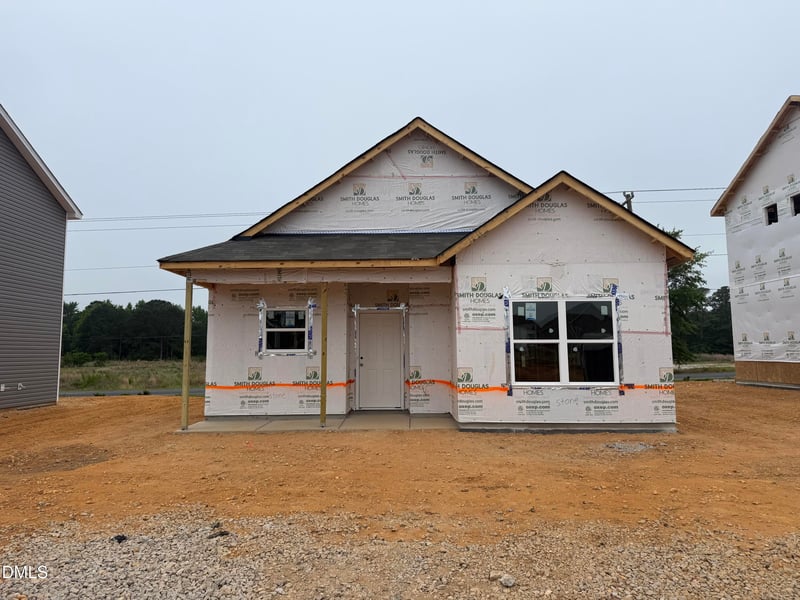 251 Courtside Dr, Dunn, NC 28334