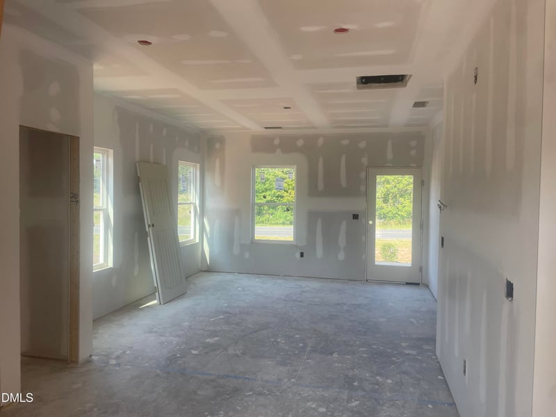251 Courtside Dr, Dunn, NC 28334