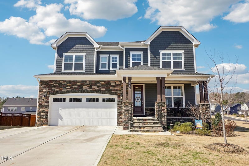 251 Crest Dr, Chapel Hill, NC 27517