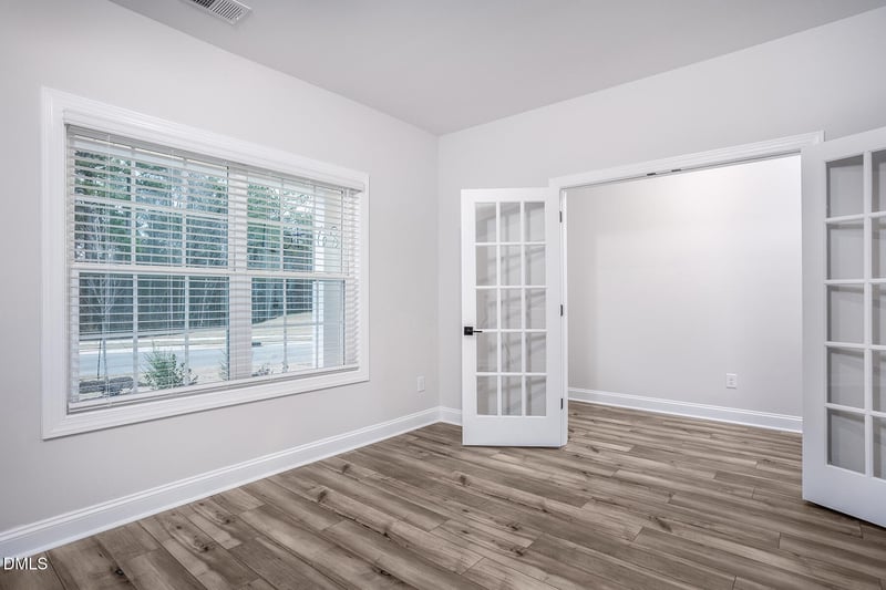 251 Custer Dr, Mebane, NC 27302
