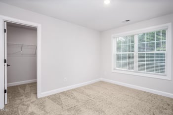 251 Custer Dr, Mebane, NC 27302
