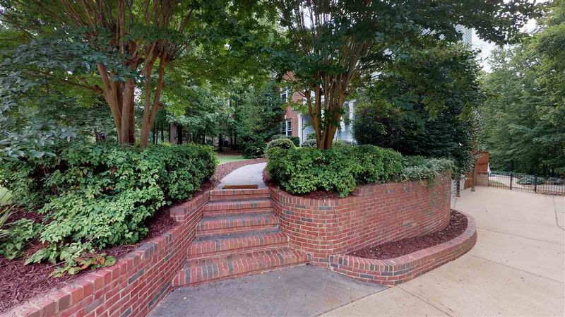 251 Daffodil Ln, Clayton, NC 27527