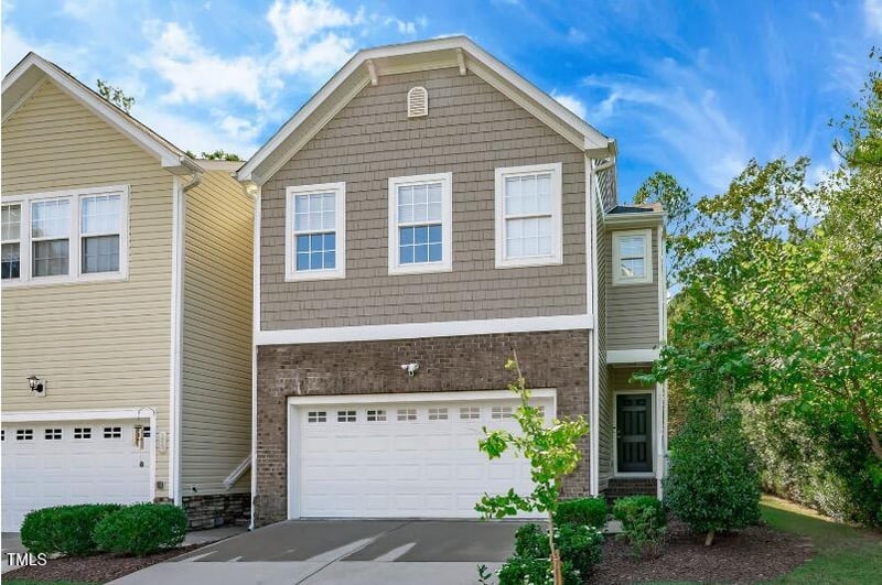 251 Gingko Creek Dr, Holly Springs, NC 27540
