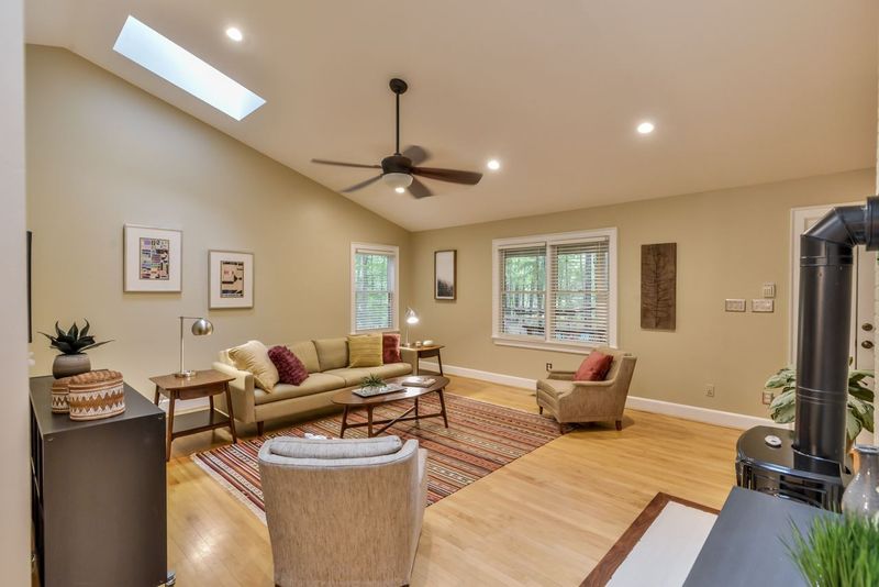 251 Meadow Branch Rd, Pittsboro, NC 27312