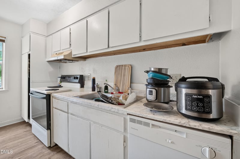 2510 Avent Ferry Rd #103, Raleigh, NC 27606