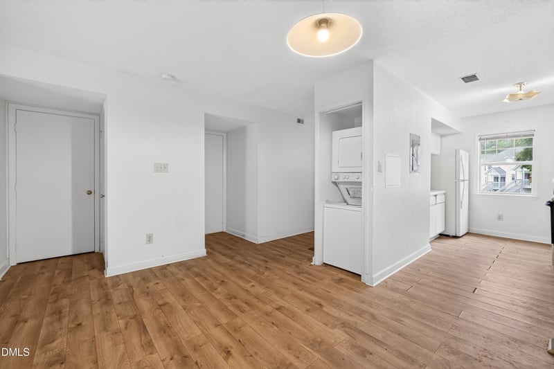 2510 Avent Ferry Rd #103, Raleigh, NC 27606