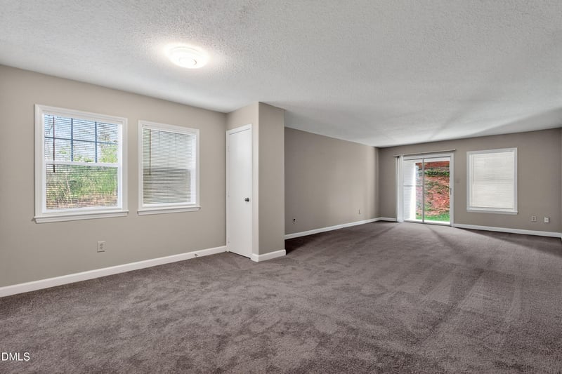 2510 Avent Ferry Rd #104, Raleigh, NC 27606