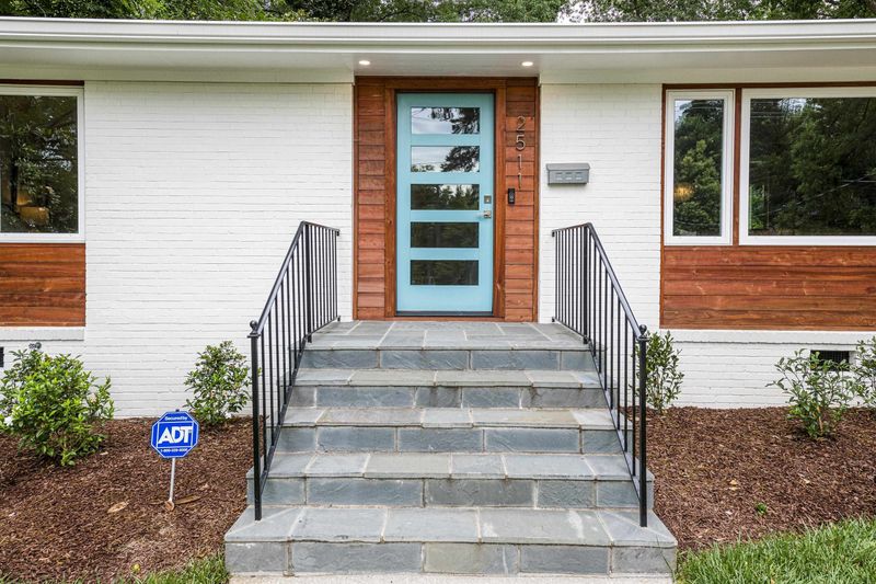2511 Anderson Dr, Raleigh, NC 27608