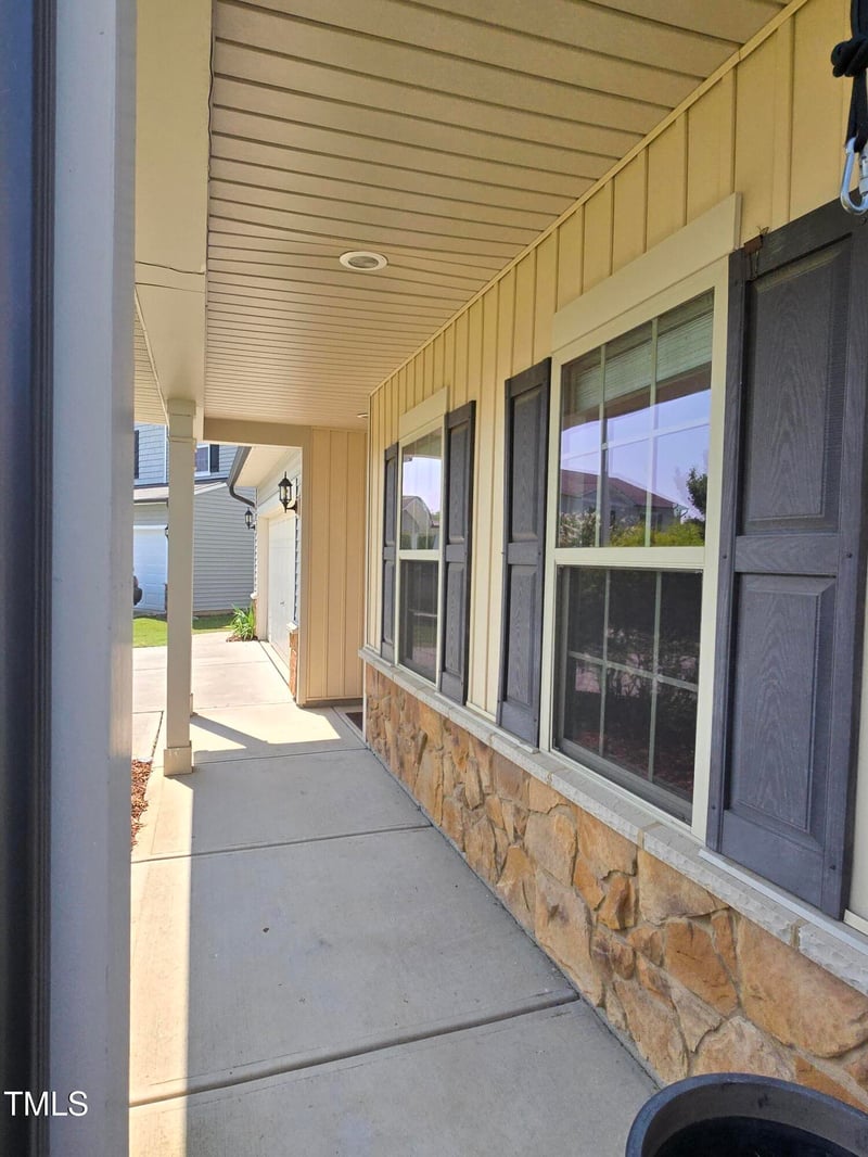 2511 Dalmahoy Ln, Fuquay Varina, NC 27526