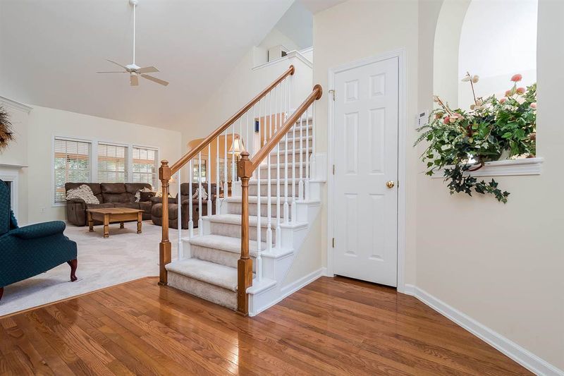 2511 Oleander Dr, Durham, NC 27703