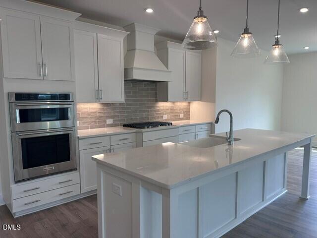 2511 Vetrina Way, Apex, NC 27502