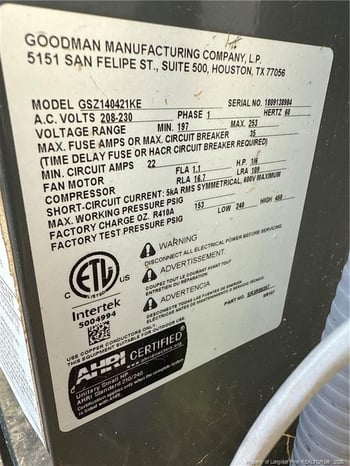 2512 Camp Lejeune Ct, Hope Mills, NC 28348