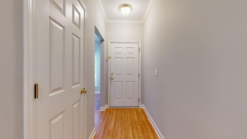 2512 Forest Shadows Ln, Raleigh, NC 27614