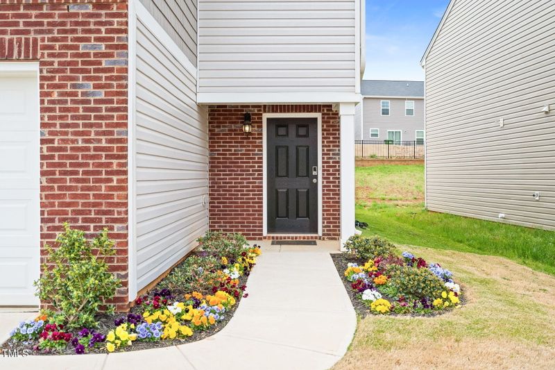 2512 Lily Dr, Haw River, NC 27258