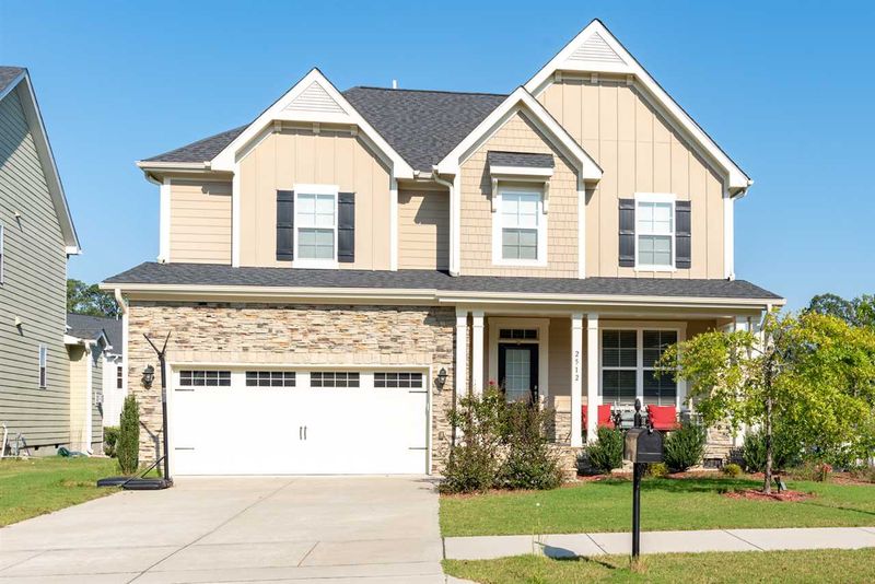 2512 Snowdrop Ct, Apex, NC 27502