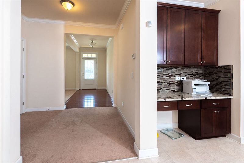 2512 Snowdrop Ct, Apex, NC 27502