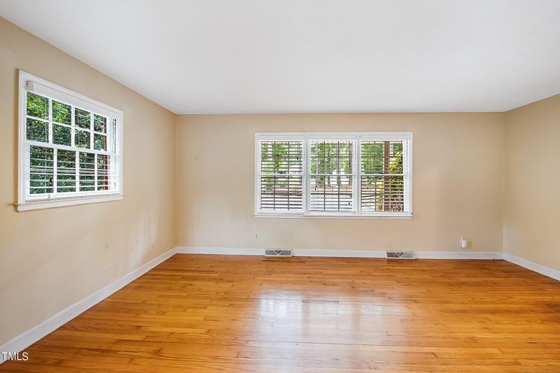2512 Sparger Rd, Durham, NC 27705