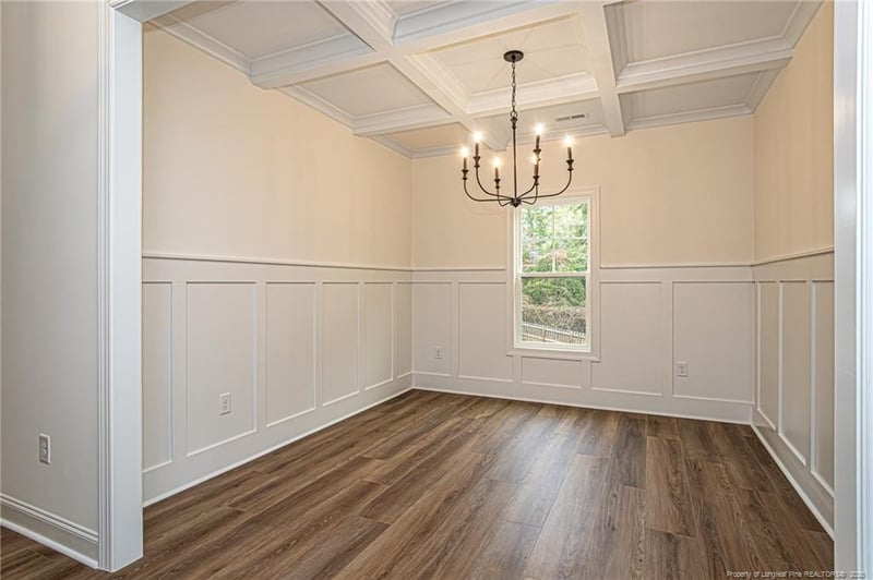 2512 Spring Valley Rd, Fayetteville, NC 28303