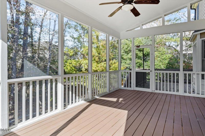 2512 Thurrock Dr, Apex, NC 27539