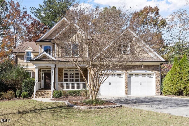2512 Thurrock Dr, Apex, NC 27539