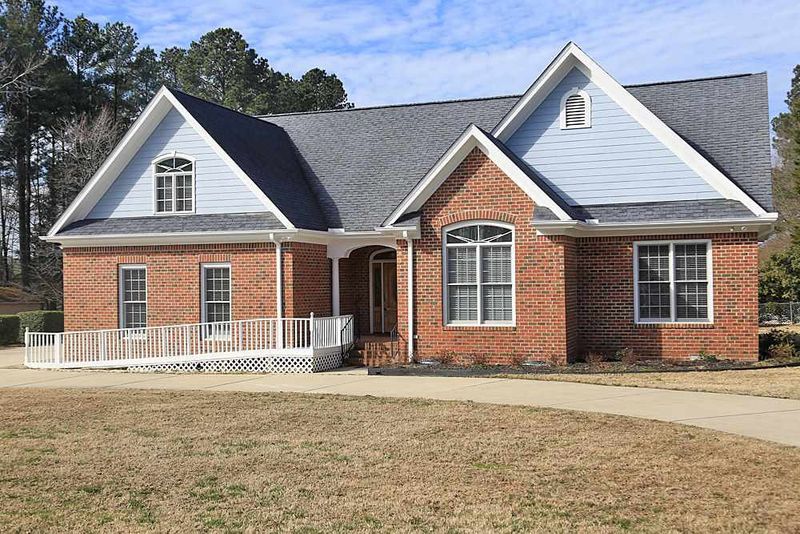2512 Windy Hill Rd, Durham, NC 27703