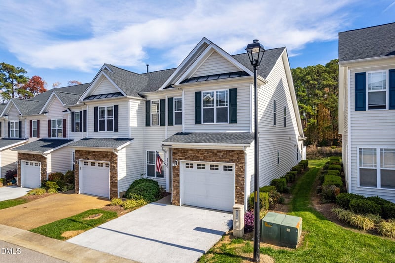 2513 Asher View Ct, Raleigh, NC 27606