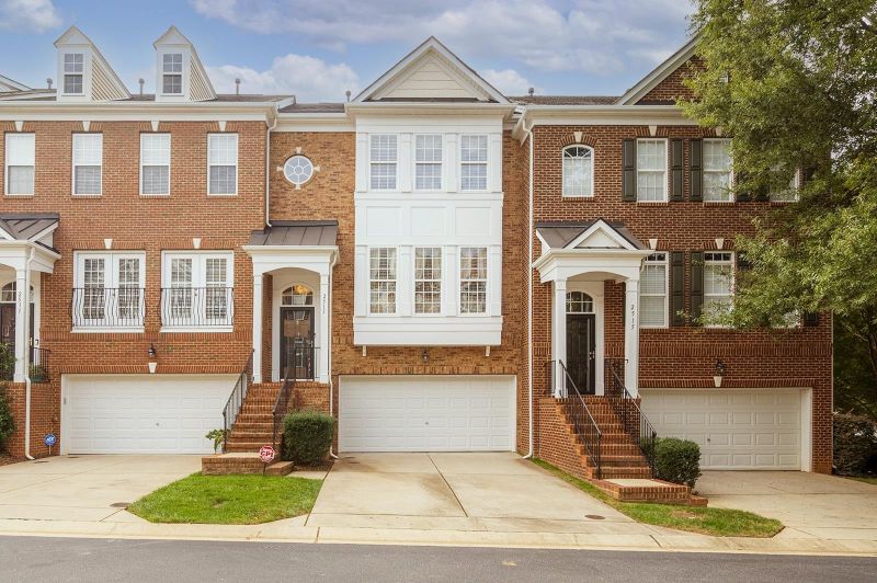 2513 Blooming St, Raleigh, NC 27612