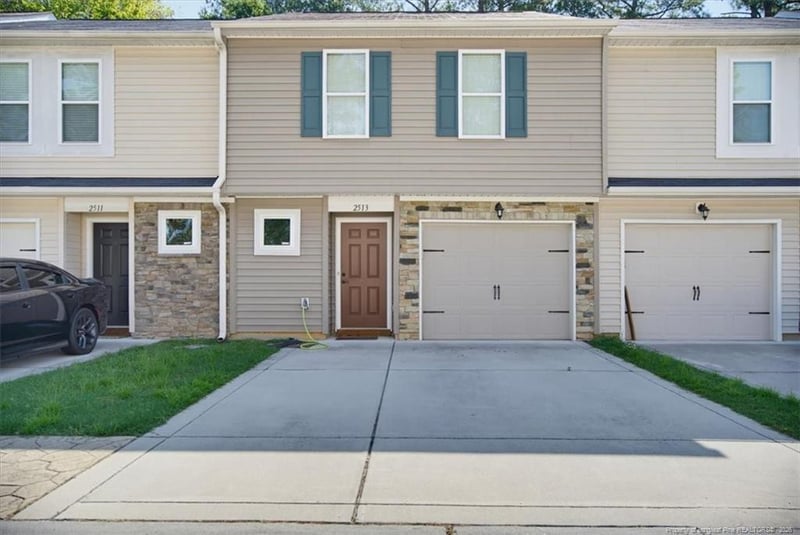 2513 Gardner Park Dr, Fayetteville, NC 28304