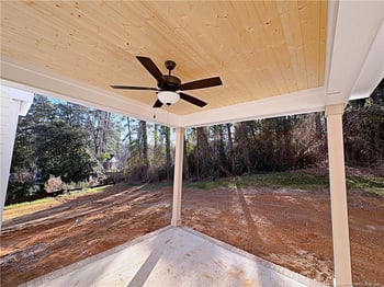 2513 Spring Valley Rd, Fayetteville, NC 28303