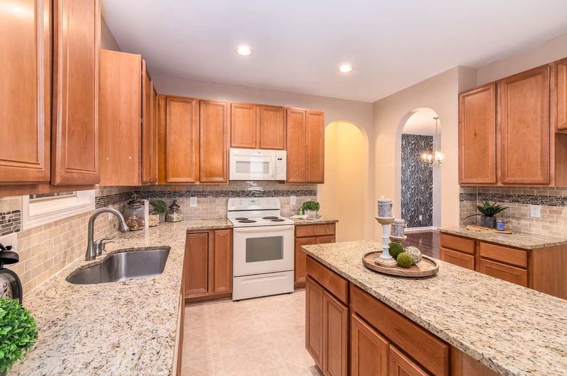 2514 Oleander Dr, Durham, NC 27703