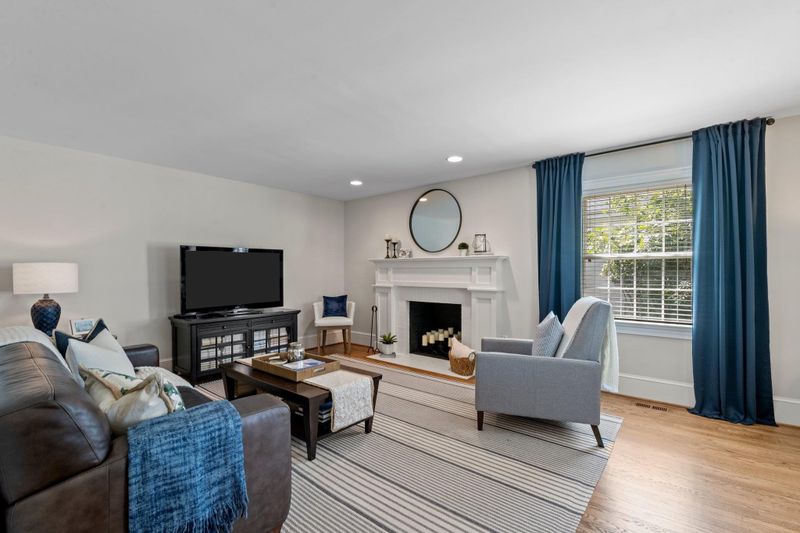 2514 St Marys St, Raleigh, NC 27609