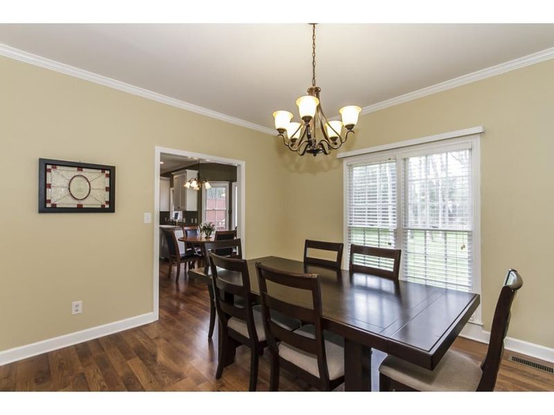 2515 Nottoway Ter, Burlington, NC 27215