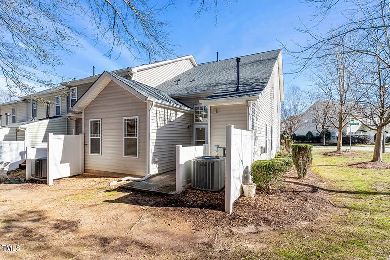 2516 Bryarton Village Way, Raleigh, NC 27606