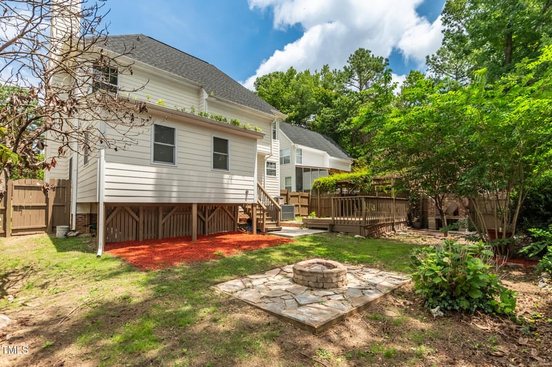 2516 Constitution Dr, Raleigh, NC 27615