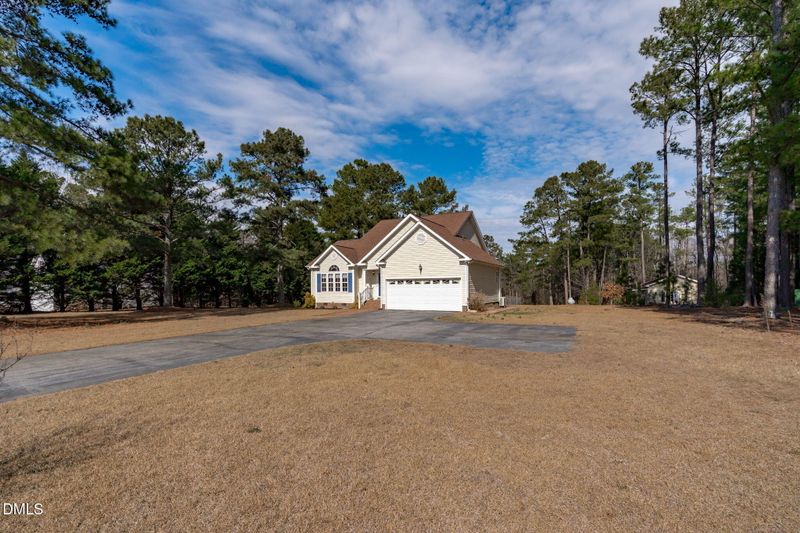 2516 Fleming Rd, Fuquay Varina, NC 27526