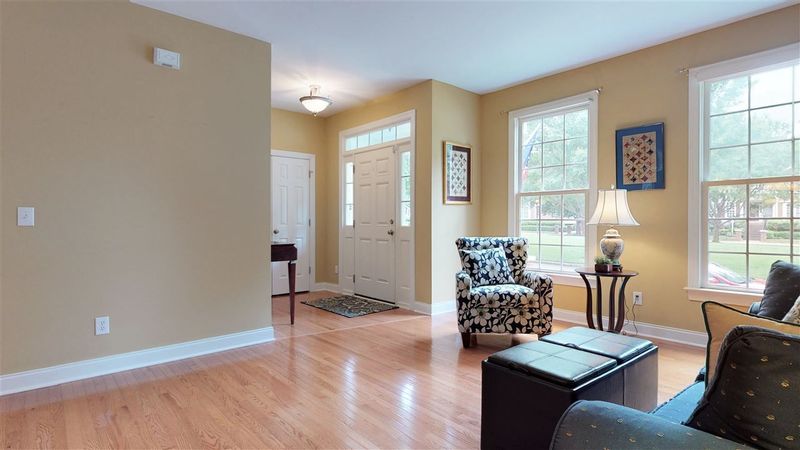 2516 St Pauls Sq, Raleigh, NC 27614