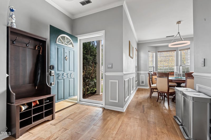 2516 Valley Haven Dr, Raleigh, NC 27603