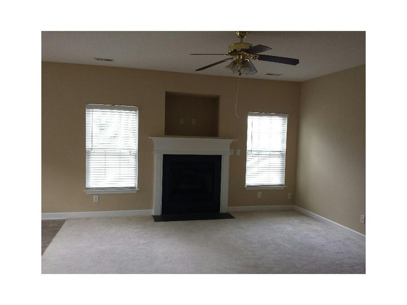 2517 Clarendon Rd, Burlington, NC 27215