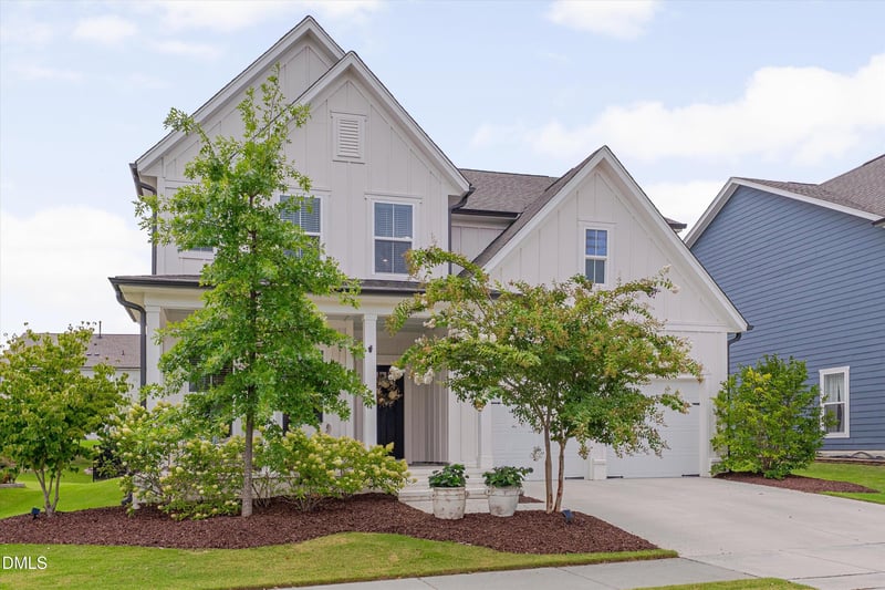 2517 Great Daisy Ln, New Hill, NC 27562