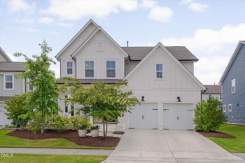 2517 Great Daisy Ln, New Hill, NC 27562