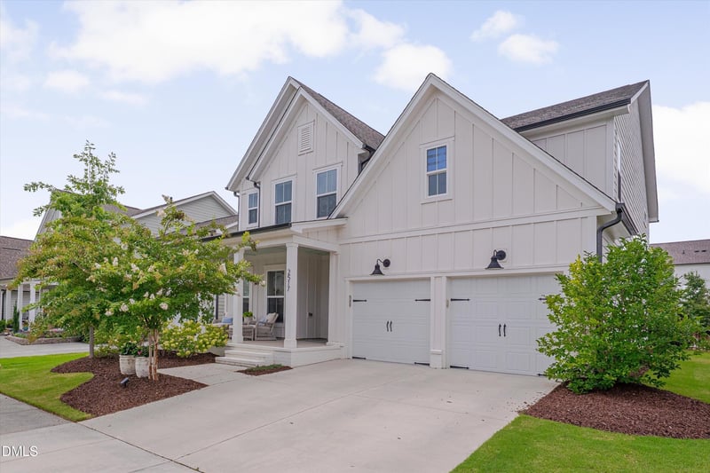 2517 Great Daisy Ln, New Hill, NC 27562