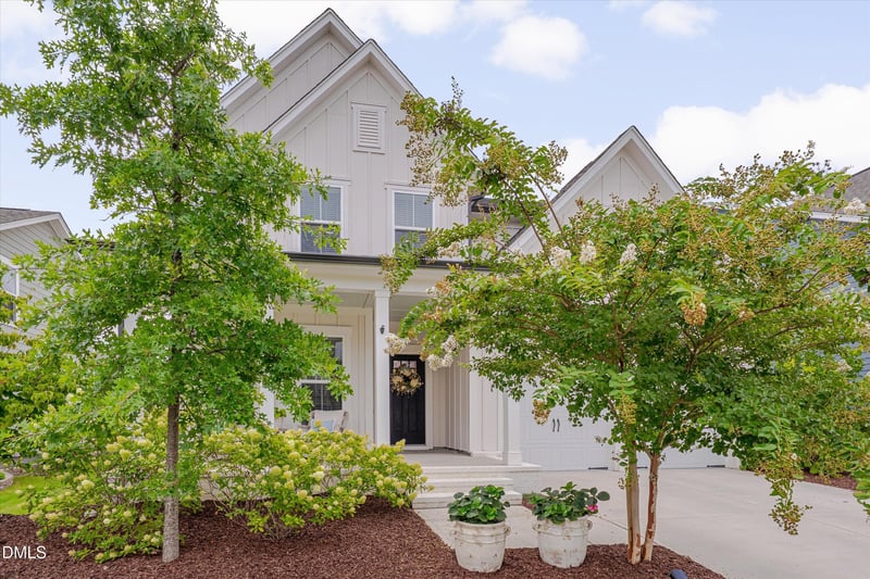 2517 Great Daisy Ln, New Hill, NC 27562