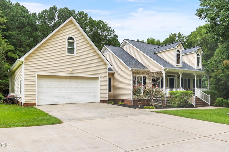 2517 Mary Marvin Trl, Fuquay Varina, NC 27526