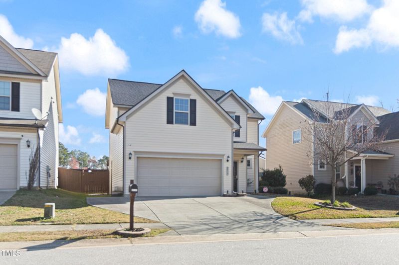2517 Shepherd Valley St, Raleigh, NC 27610