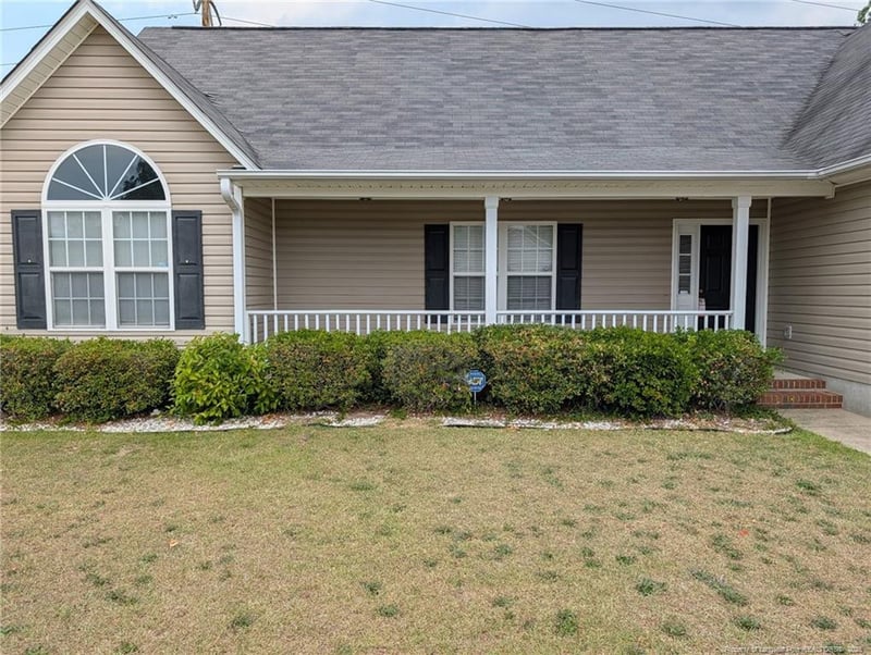 2519 Crumpler Dr, Hope Mills, NC 28348