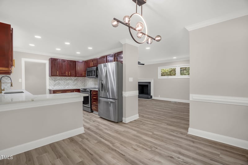 2519 Mirror Lake Dr, Fayetteville, NC 28303