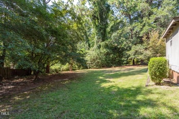 2519 Mirror Lake Dr, Fayetteville, NC 28303