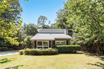 2519 Mirror Lake Dr, Fayetteville, NC 28303