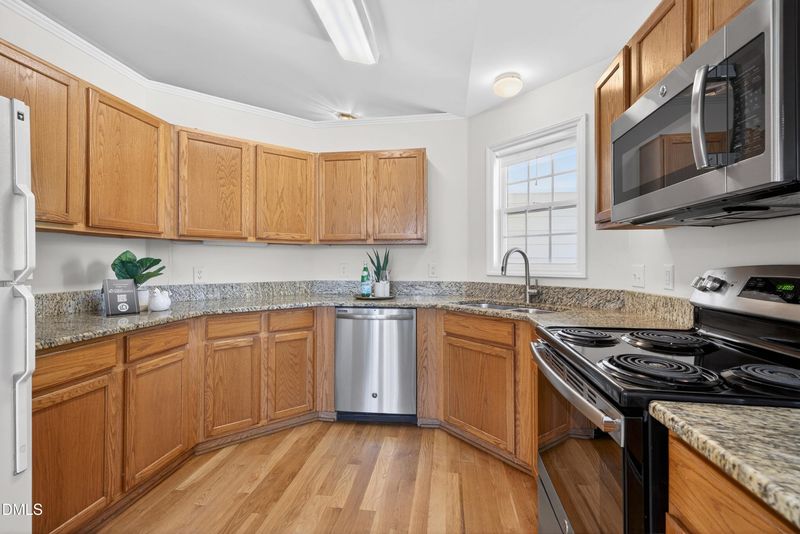 2519 Tryon Pines Dr, Raleigh, NC 27603